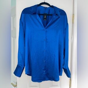 Express Vibrant Blue Top (size: Large)